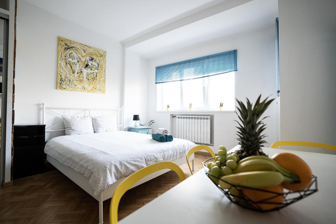 Central Studio At Cismigiu Park Apartment Bucharest Luaran gambar